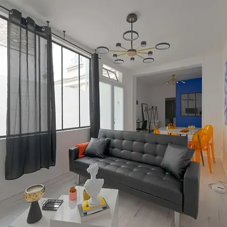 Апартаменты Modern Large For 3 Париж